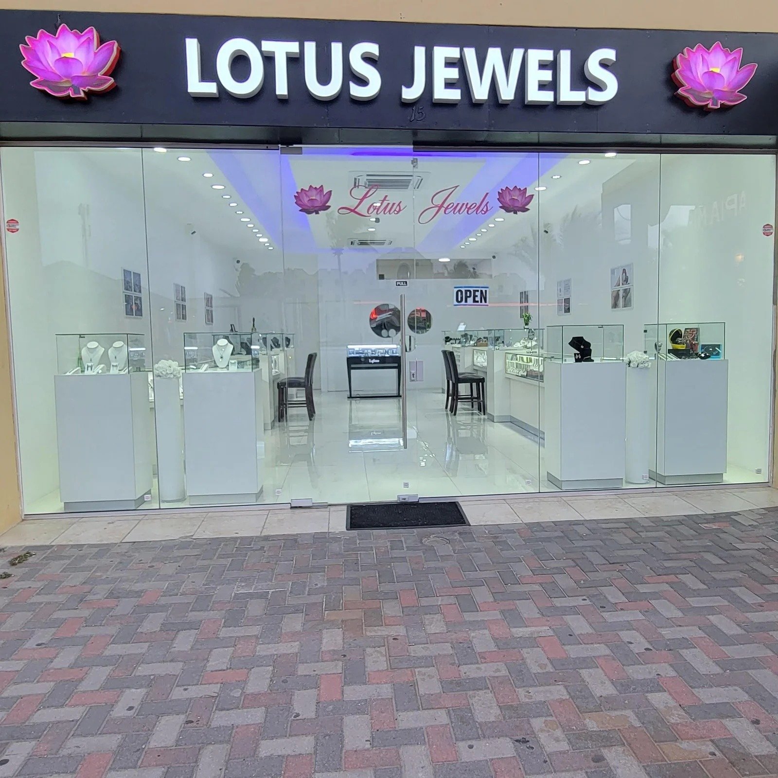 imgi 37 aruba lotus jewels may 2022 30