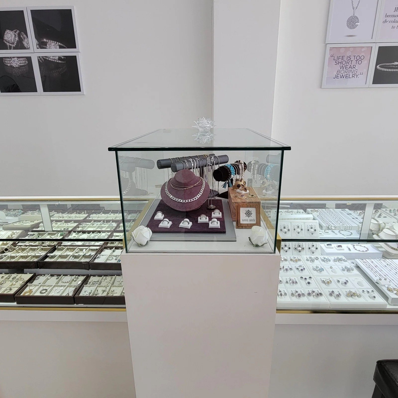 imgi 49 aruba lotus jewels may 2022 22 scaled