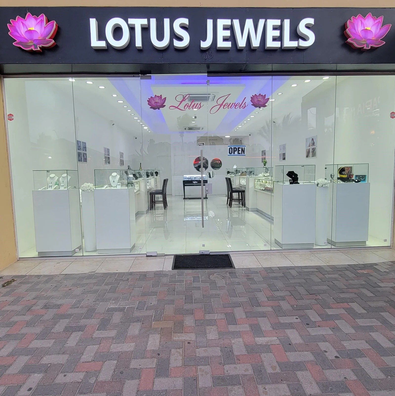 imgi 50 aruba lotus jewels may 2022 31